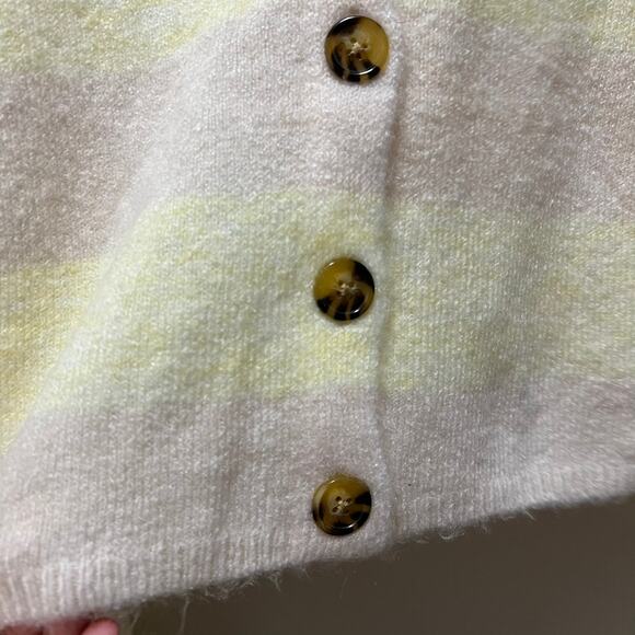 Billabong White Cap Short N Sweet Cropped Cardigan Sweater Size Medium - Picture 7 of 15